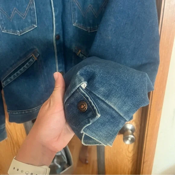 Vintage Wrangler Denim Jacket with Tan Collar - Picture 6 of 8